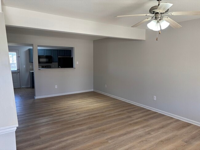 Building Photo - 4012 Snowy Owl Dr