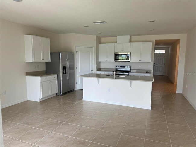 Building Photo - 240 Taylor Grvs St