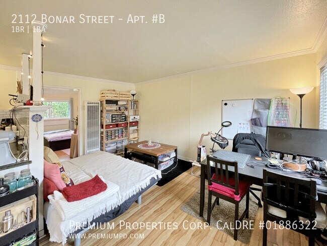 Building Photo - 2112 Bonar St