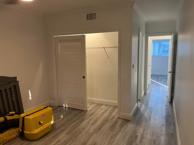 Building Photo - 2748 NE 28th Ave