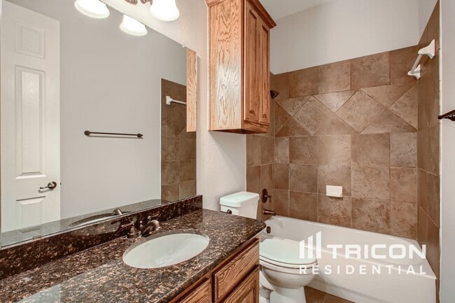 Building Photo - 5715 Danville Ln