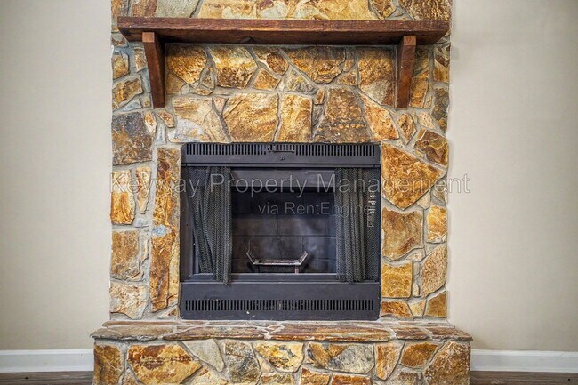 Building Photo - 2712 Fair Oak Ct