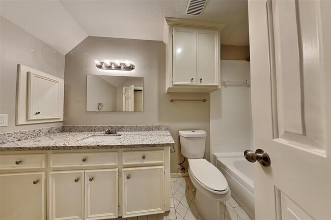 Building Photo - 5811 Laurel Caverns Dr