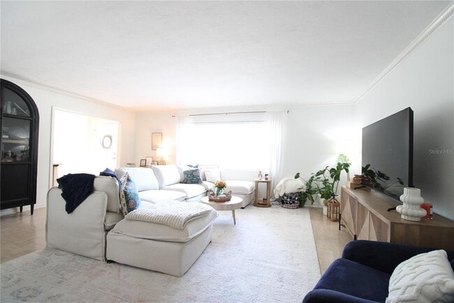 Building Photo - 2046 NW 19th Ln