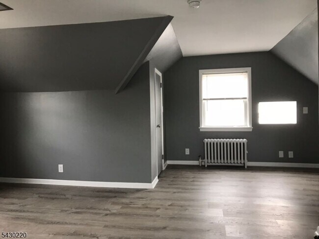 Building Photo - 166 Carmita Ave