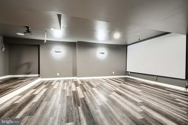 Building Photo - 13605 Otono Dr