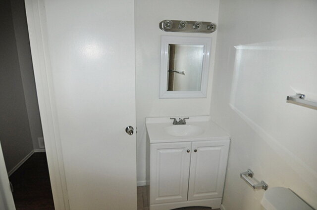 Building Photo - "COMING IN LATE JANUARY - Charming 3-2-2 home in the heart of Irving!"