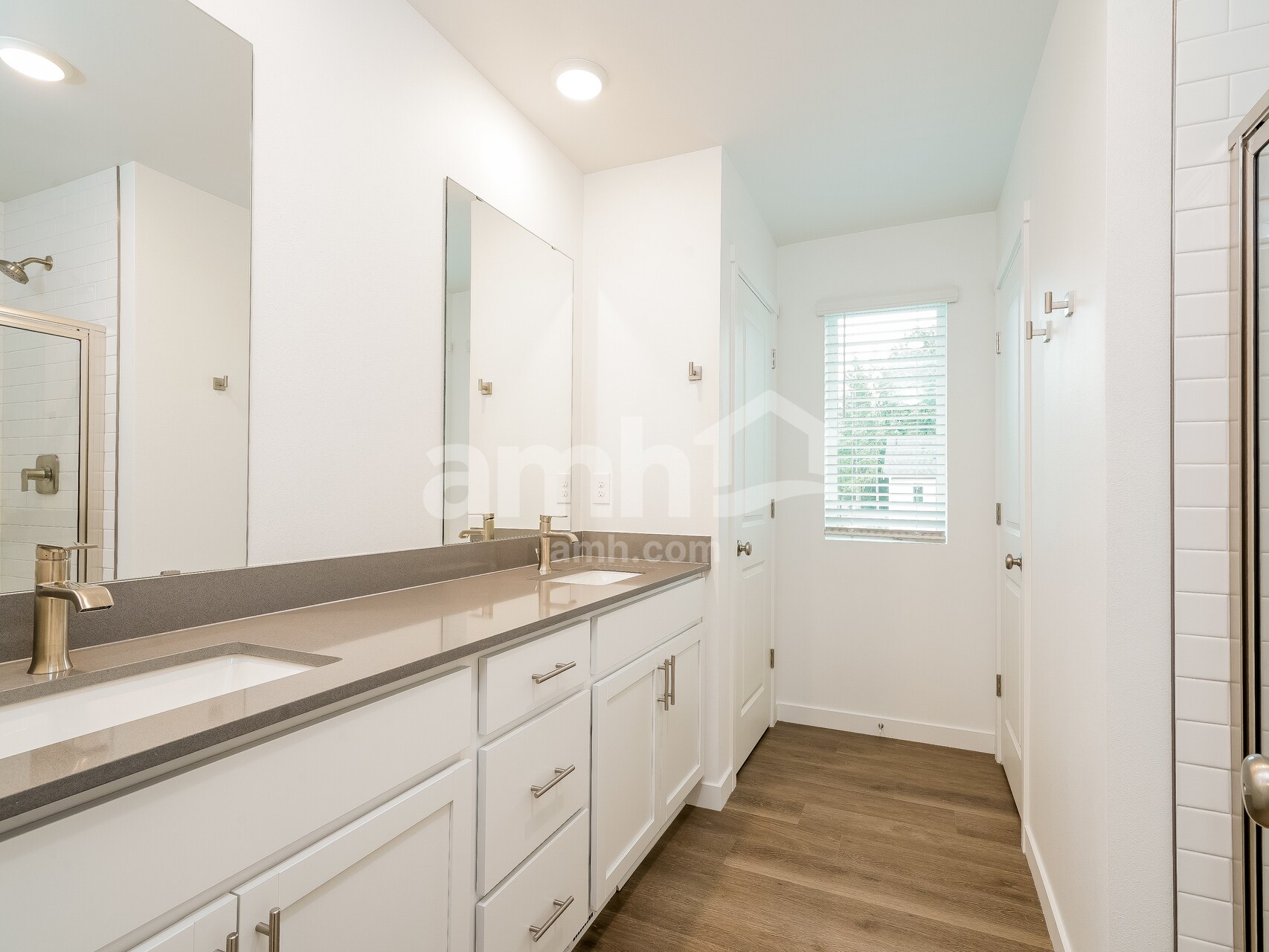 Building Photo - 8946 50th Ave SE