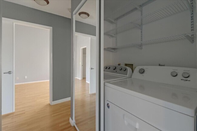 Building Photo - 4212 Vista Panorama Way