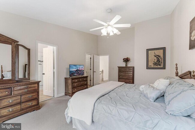 Building Photo - 12165 Abbey Glen Ct