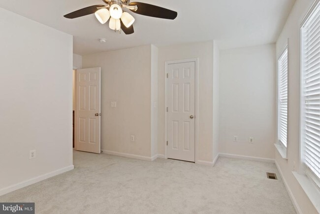Building Photo - 15728 John Diskin Cir