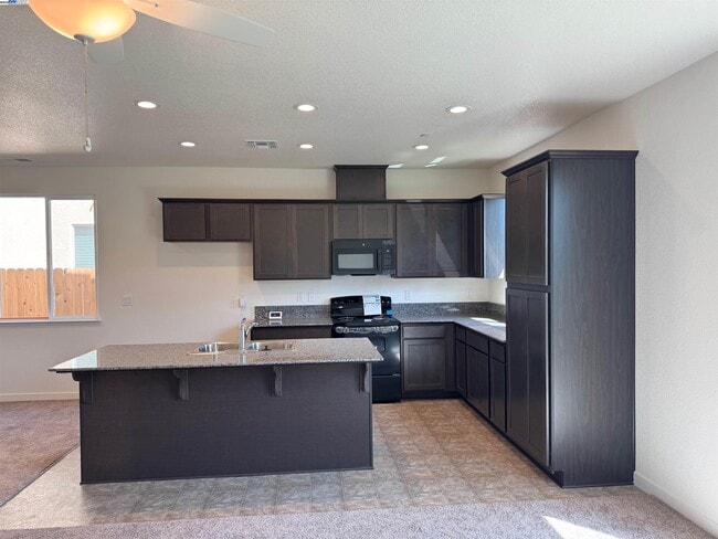 Building Photo - 4671 Irma Dr