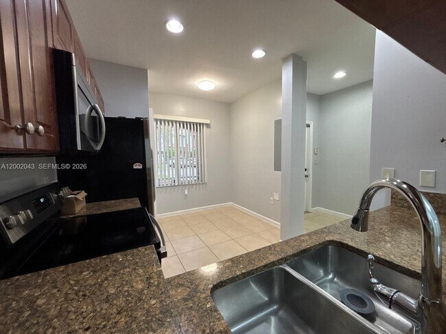 Building Photo - 2741 SW 83rd Ave