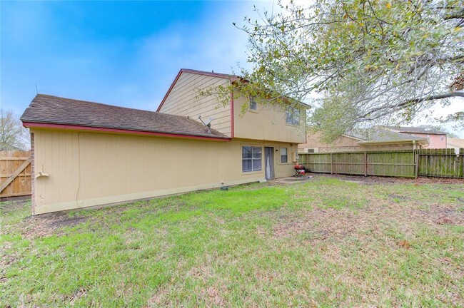 Building Photo - 1371 New Tree Ln