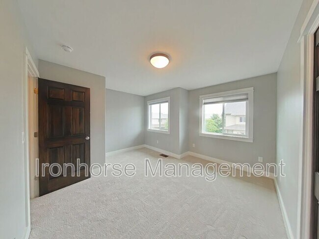 Building Photo - 2930 Warbler Way