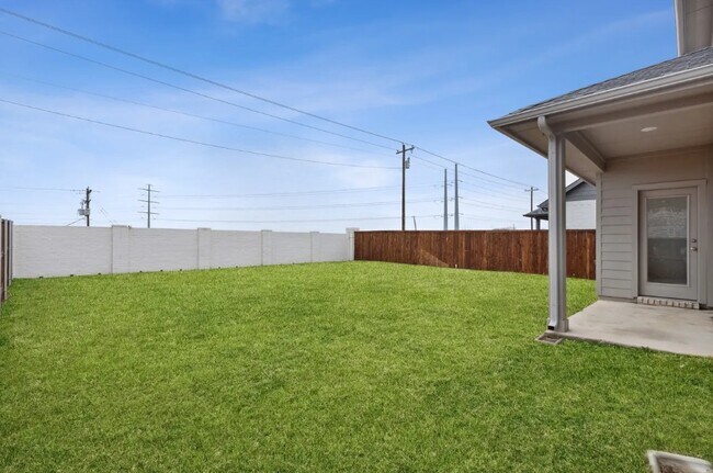 Building Photo - 726 Rain Barrel Pl