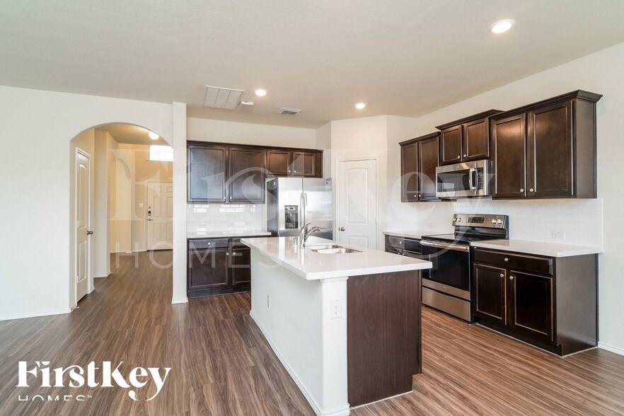 Building Photo - 434 Stuart Ln