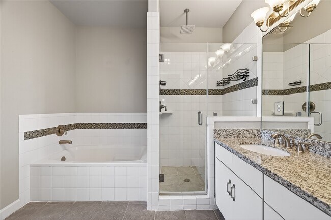 Building Photo - 4208 Old Spanish Trl