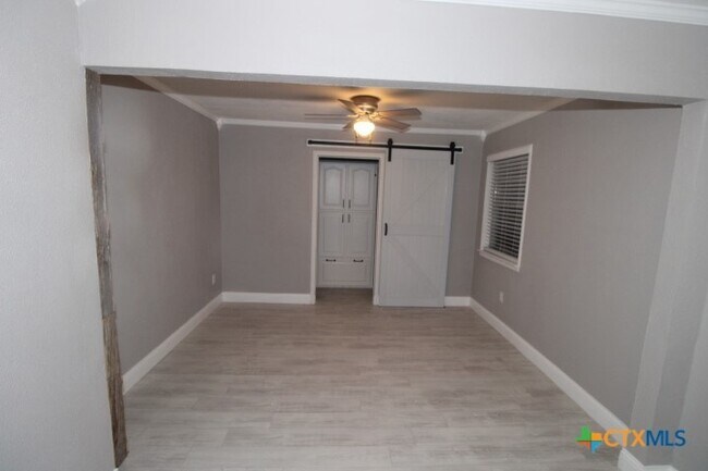 Building Photo - 2104 Brantley Ave