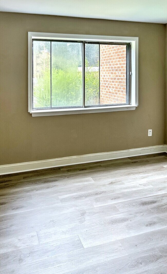 Building Photo - 1022 Sandlin Pl