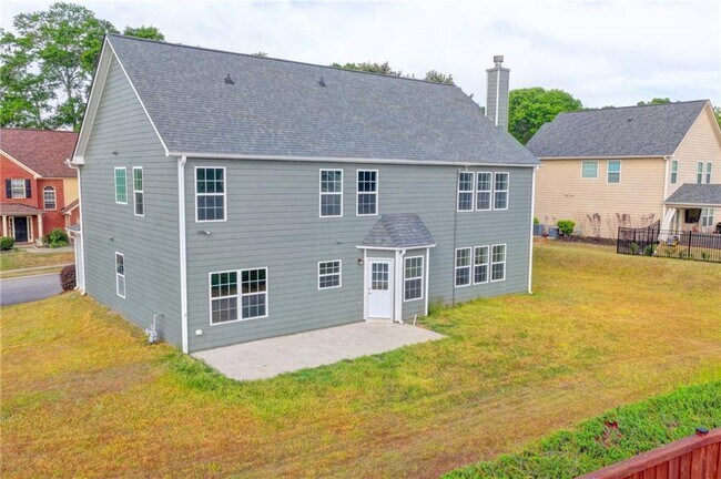 Building Photo - 831 New Liberty Way