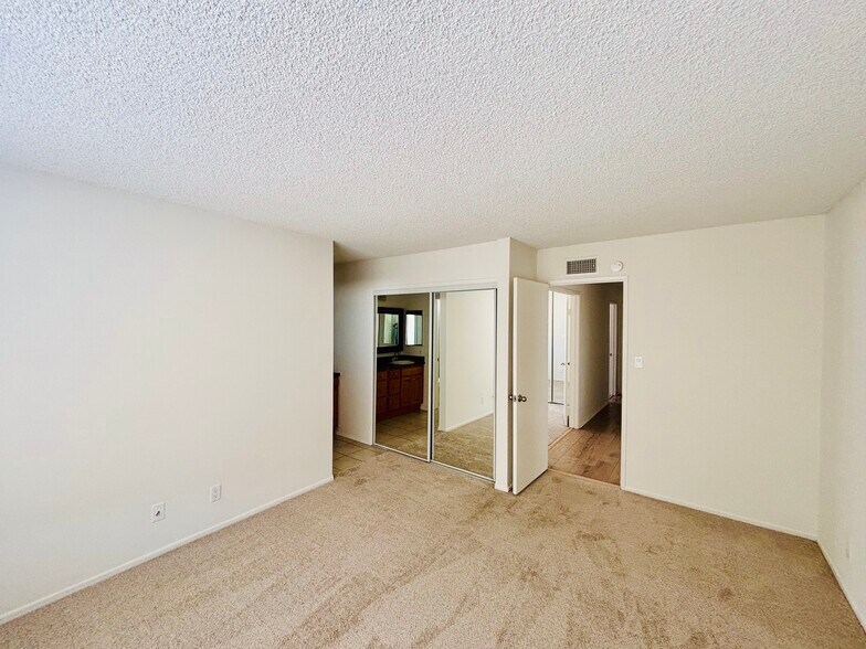 Building Photo - 36778 Spanish Broom Dr