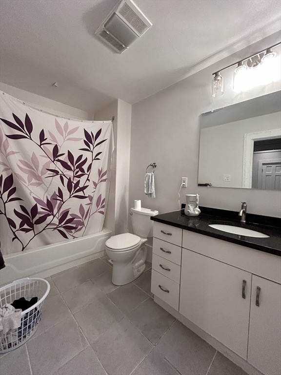 Building Photo - 26 Mystic St