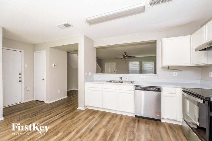 Building Photo - 2553 Big Spring Dr