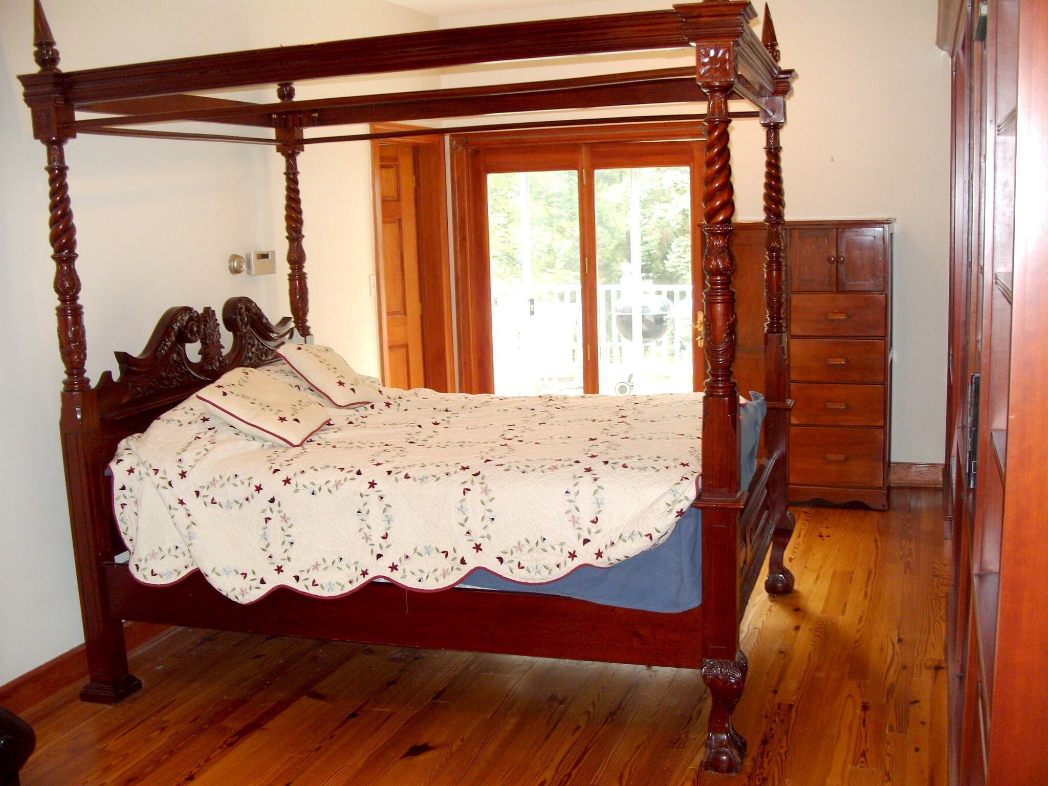 Building Photo - 324 Little Falls St