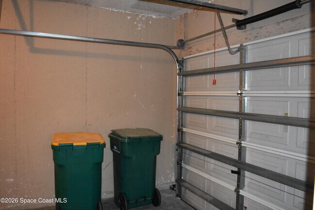 Building Photo - 1040 Venetian Dr