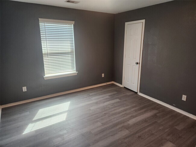 Building Photo - 26611 Wilderye Cv Ln