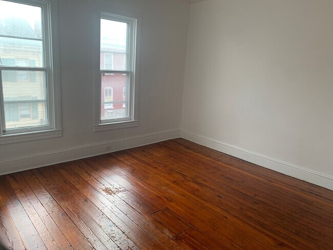 Building Photo - 30 N Belvidere Ave