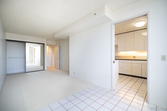 Building Photo - 2 bd, 2 ba Condo in Honoulu Park Place