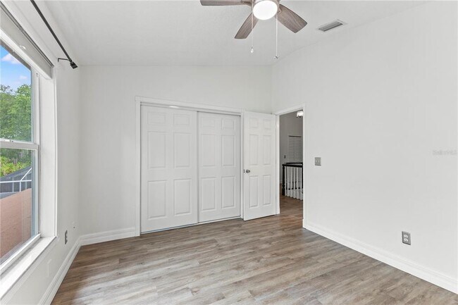 Building Photo - 9307 Poplar Creek Ct