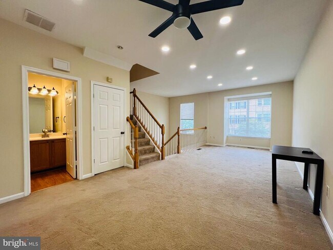 Building Photo - 6107 Asher Ct