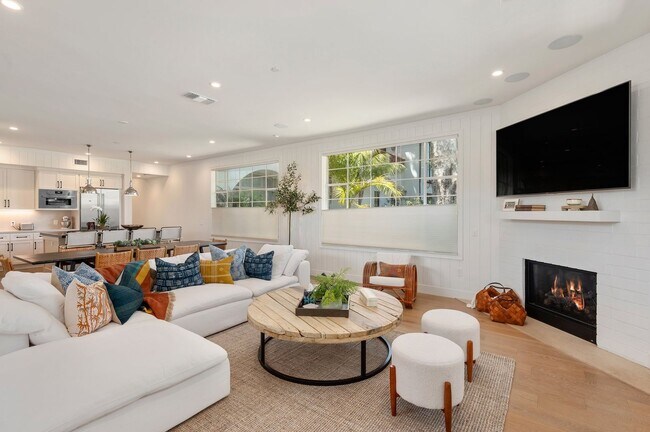 Building Photo - STUNNING  property for lease ~ Experience the Santa Barbara LIFE!