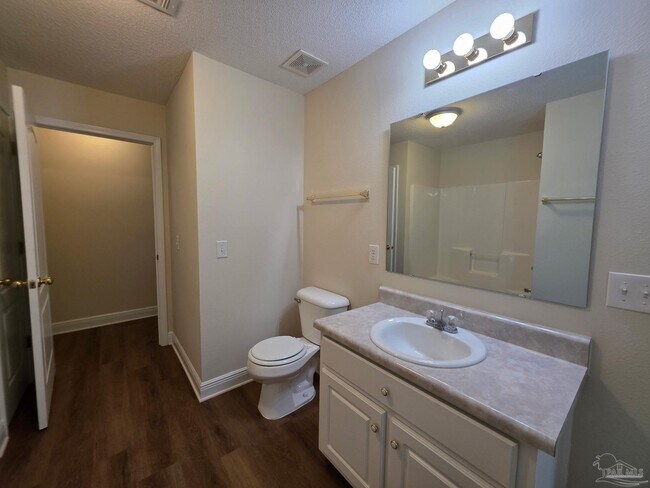 Building Photo - 7200 Annandale Dr