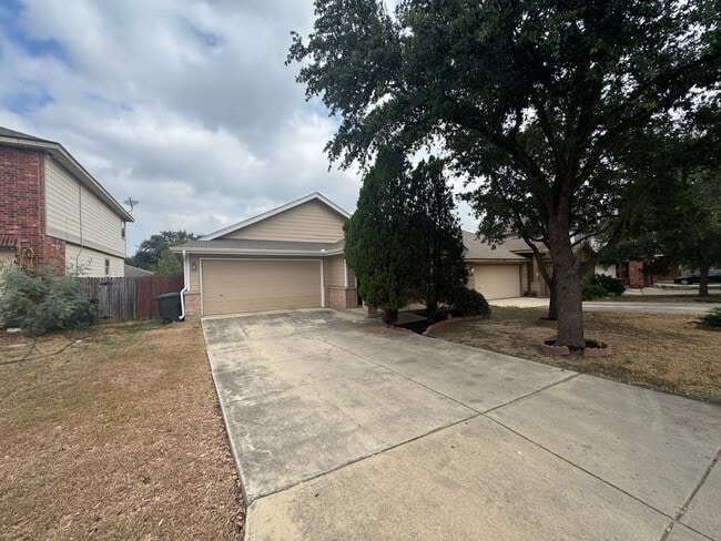 Building Photo - COMFORTABLE HOME | SINGLE STORY  |  CLOSE TO HWY 151 & 410 | SHOPPING & RESTAURANTS