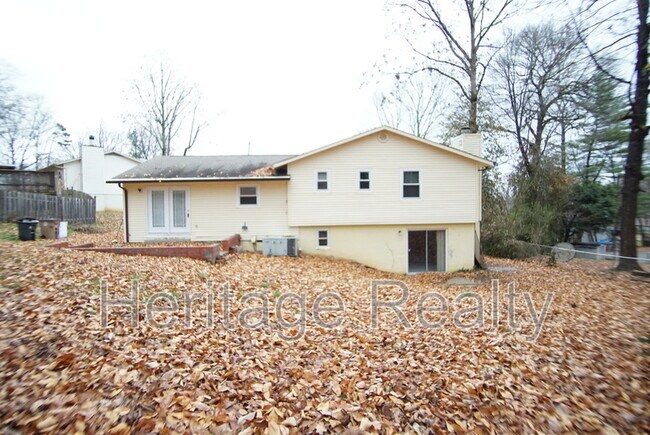 Building Photo - 6209 Bryan Ln