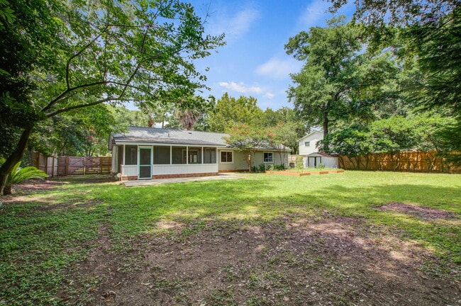 Building Photo - 1307 Bob White Dr
