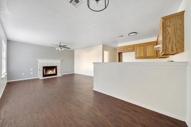 Building Photo - 11215 N 112th East Ave