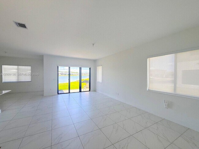 Building Photo - 5639 Argento Dr