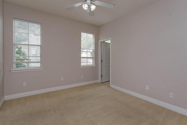 Building Photo - 832 Ellwood Ave