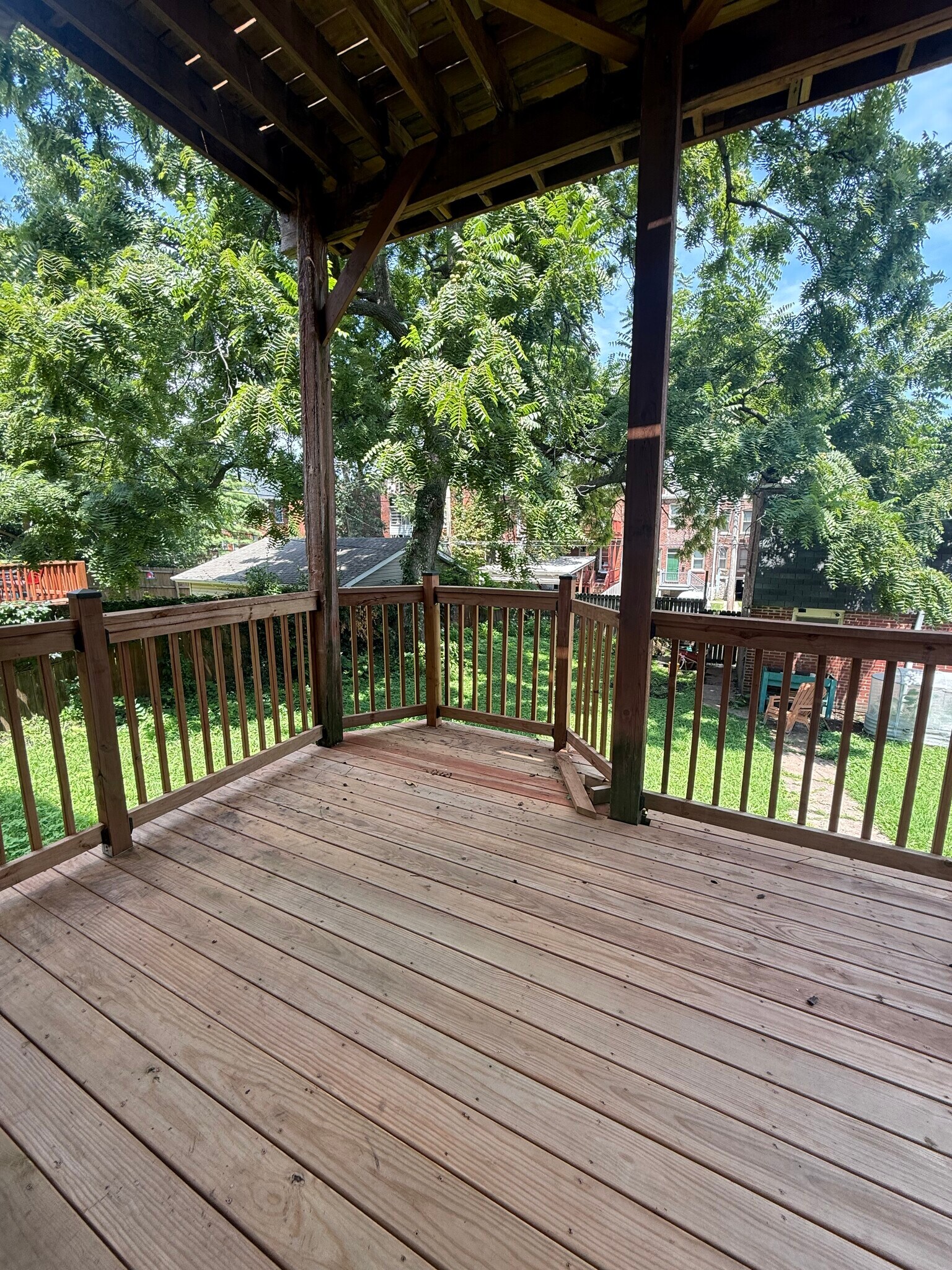 Private Deck and Shared Backyard - 2707 Ann Ave