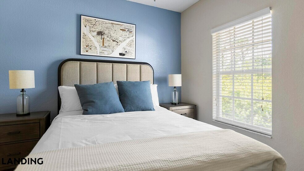 Building Photo - 3695 Island Club Dr