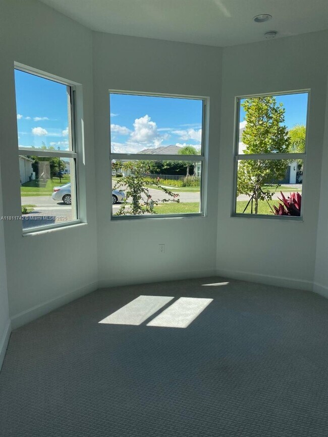 Building Photo - 7765 Wildflower Shores Dr