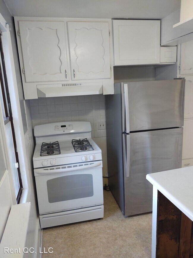 Building Photo - 2 br, 1 bath House - 2313 18th St A