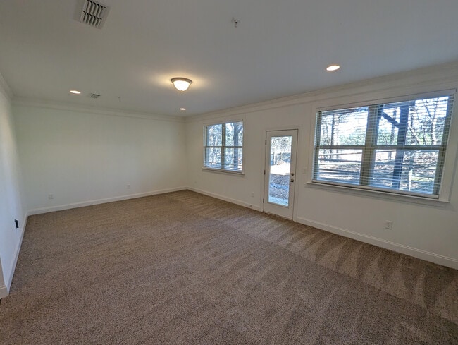 Building Photo - 146 Brindle Ln