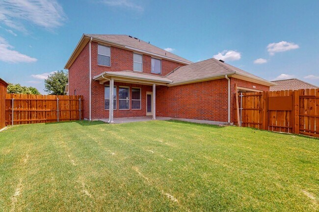 Building Photo - ***Pre-Marketing*** Great Home with Room T...