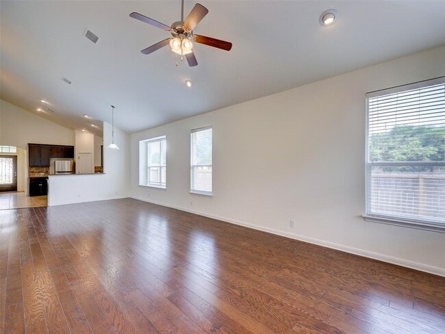 Building Photo - 11600 Yeadon Way